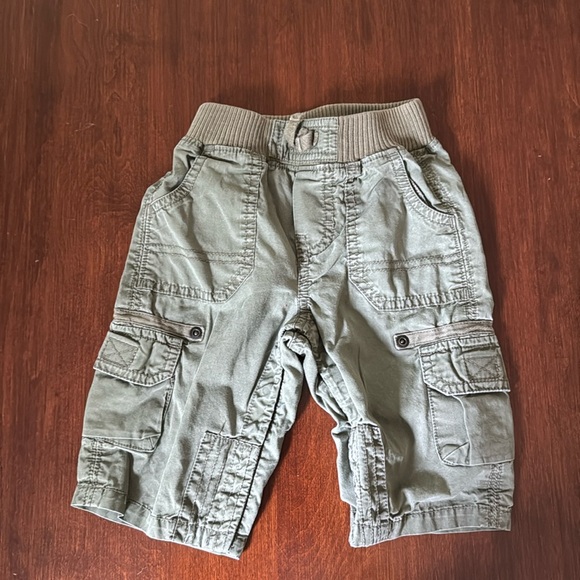 GAP Other - GAP Olive Green Cargo Shorts for Kids